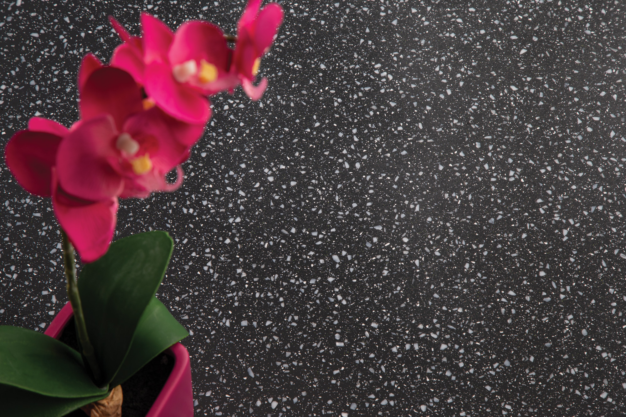 Metis Worktop in Black